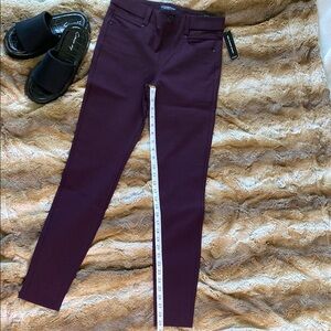 BNWT! 🏷️ Liverpool “Aubergine” Glider (pull-on) Skinny Dress Pants sz 4/27